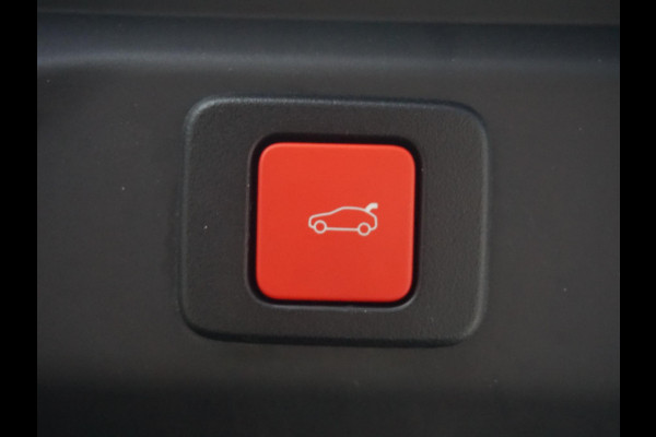 Peugeot E-3008 GT Avantage 210 73 kWh Leder interieur | Focal audio Peugeot E-3008 GT Avantage 210 73 kWh Leder interieur | Focal audio