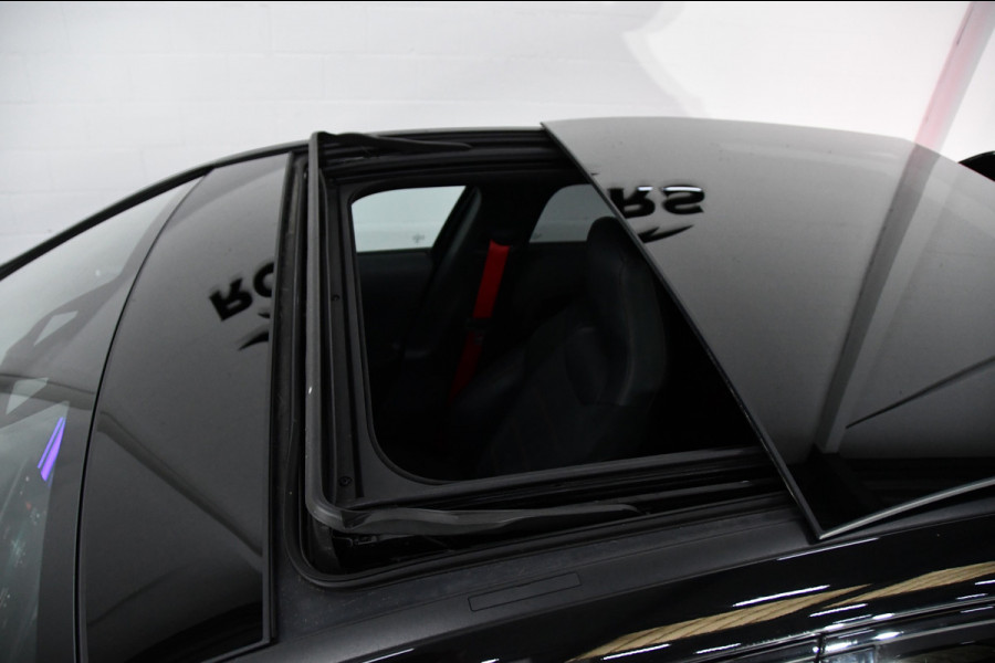 Mercedes-Benz A-Klasse AMG 35 4MATIC Advantage, Pano, Burmester Mercedes-Benz A-Klasse AMG 35 4MATIC Advantage, Pano, Burmester