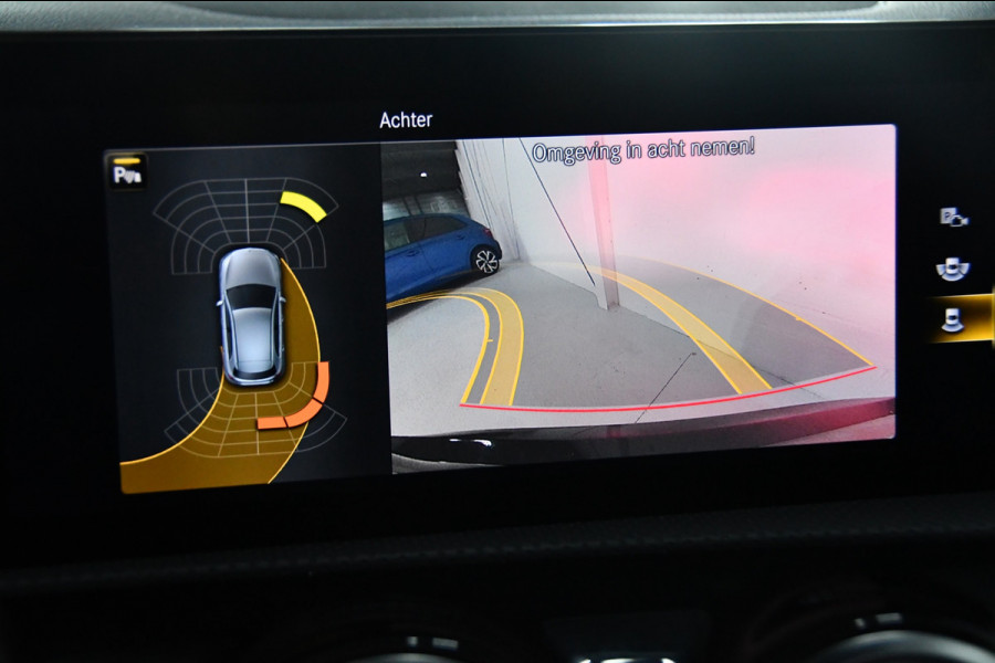 Mercedes-Benz A-Klasse AMG 35 4MATIC Advantage, Pano, Burmester Mercedes-Benz A-Klasse AMG 35 4MATIC Advantage, Pano, Burmester