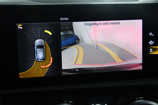 Mercedes-Benz A-Klasse AMG 35 4MATIC Advantage, Pano, Burmester Mercedes-Benz A-Klasse AMG 35 4MATIC Advantage, Pano, Burmester