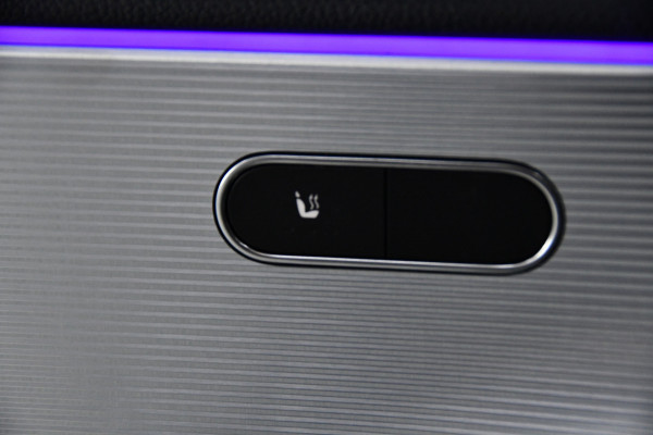 Mercedes-Benz A-Klasse AMG 35 4MATIC Advantage, Pano, Burmester Mercedes-Benz A-Klasse AMG 35 4MATIC Advantage, Pano, Burmester