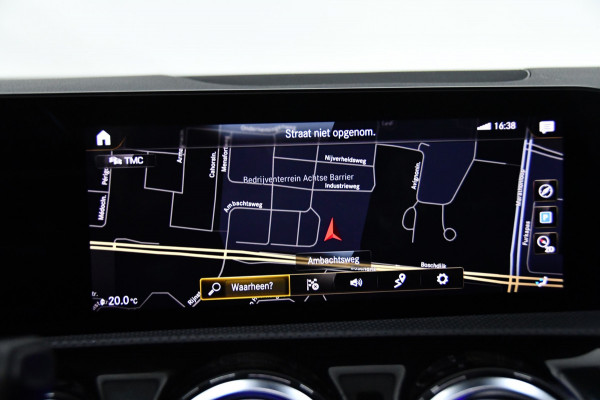 Mercedes-Benz A-Klasse AMG 35 4MATIC Advantage, Pano, Burmester Mercedes-Benz A-Klasse AMG 35 4MATIC Advantage, Pano, Burmester