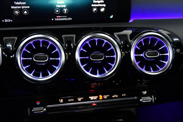 Mercedes-Benz A-Klasse AMG 35 4MATIC Advantage, Pano, Burmester Mercedes-Benz A-Klasse AMG 35 4MATIC Advantage, Pano, Burmester