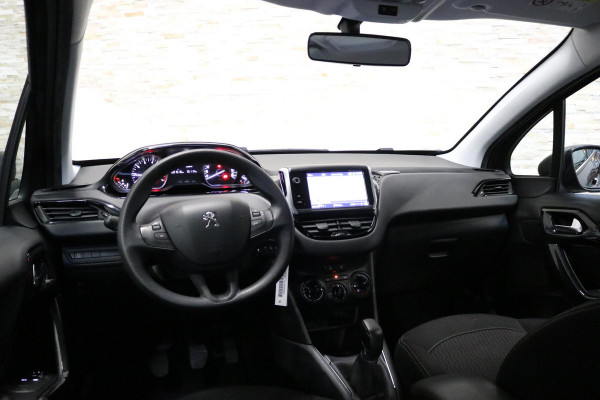 Peugeot 208 1.2 PureTech Blue Lion | PDC | NAP | NL AUTO | Peugeot 208 1.2 PureTech Blue Lion | PDC | NAP | NL AUTO |