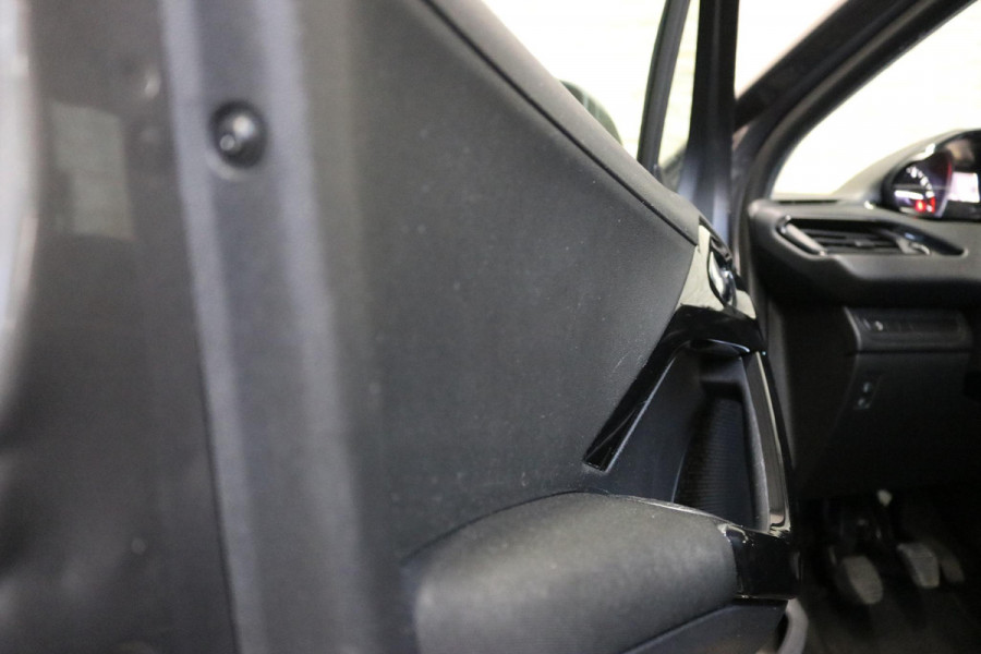 Peugeot 208 1.2 PureTech Blue Lion | PDC | NAP | NL AUTO | Peugeot 208 1.2 PureTech Blue Lion | PDC | NAP | NL AUTO |