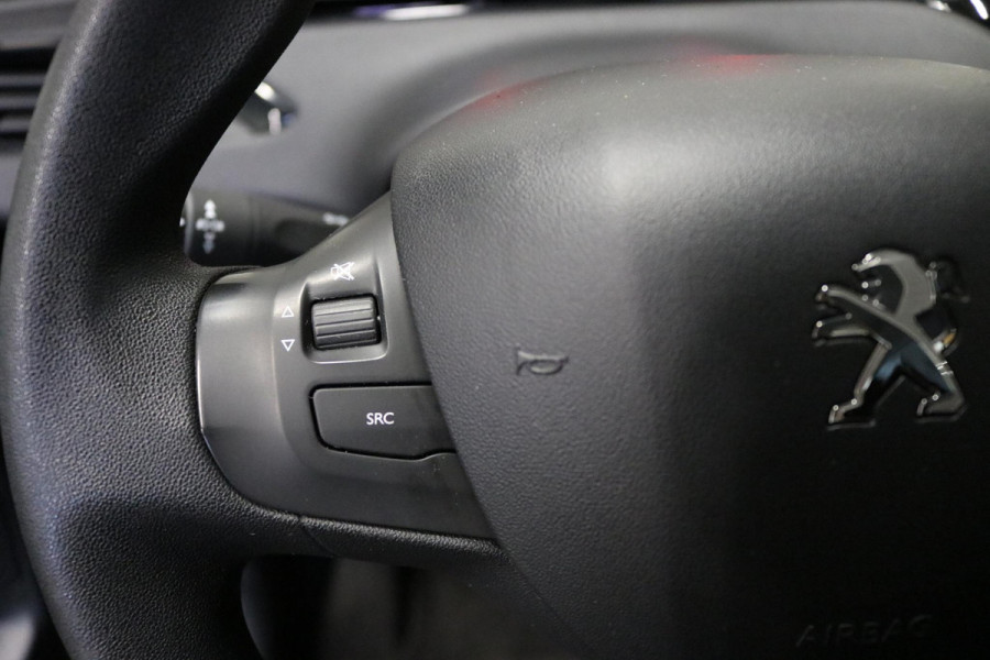 Peugeot 208 1.2 PureTech Blue Lion | PDC | NAP | NL AUTO | Peugeot 208 1.2 PureTech Blue Lion | PDC | NAP | NL AUTO |
