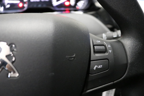 Peugeot 208 1.2 PureTech Blue Lion | PDC | NAP | NL AUTO | Peugeot 208 1.2 PureTech Blue Lion | PDC | NAP | NL AUTO |