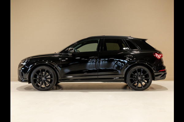 Audi Q3 TFSI RS / 400pk / Panorama dak / Sonos / Kuipstoelen /