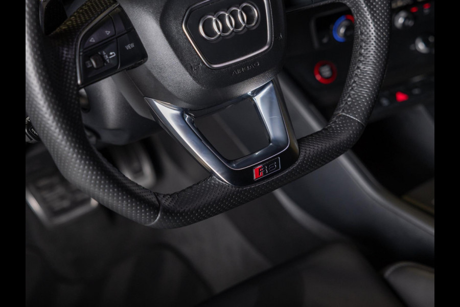 Audi Q3 TFSI RS / 400pk / Panorama dak / Sonos / Kuipstoelen /