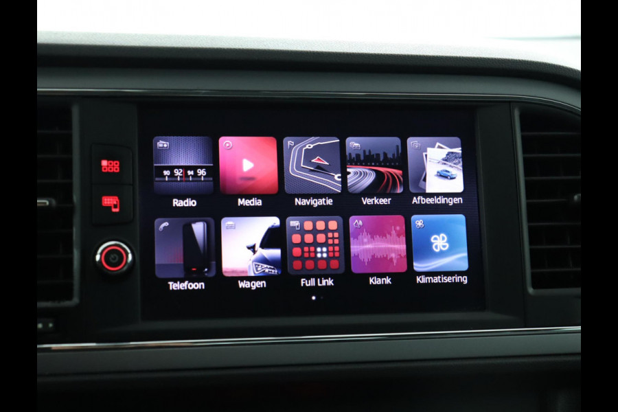 Seat León ST 1.0 EcoTSI Style Business Intense|Keyless|Navigatie|Climate|Cruise Control Seat León ST 1.0 EcoTSI Style Business Intense|Keyless|Navigatie|Climate|Cruise Control