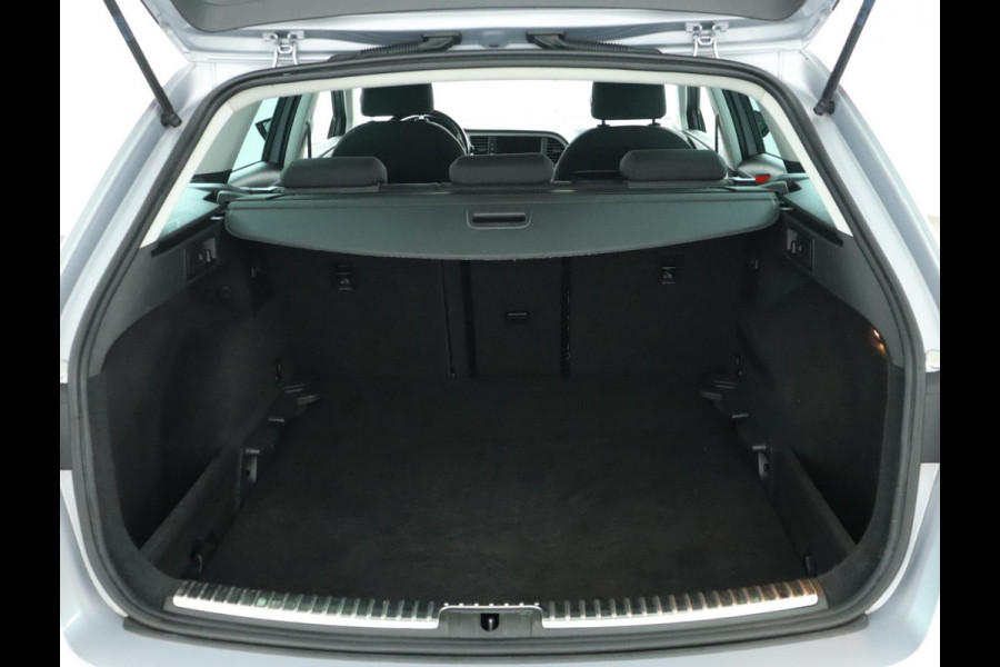 Seat León ST 1.0 EcoTSI Style Business Intense|Keyless|Navigatie|Climate|Cruise Control Seat León ST 1.0 EcoTSI Style Business Intense|Keyless|Navigatie|Climate|Cruise Control