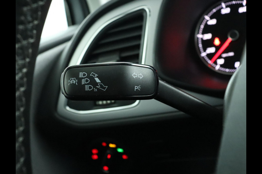 Seat León ST 1.0 EcoTSI Style Business Intense|Keyless|Navigatie|Climate|Cruise Control Seat León ST 1.0 EcoTSI Style Business Intense|Keyless|Navigatie|Climate|Cruise Control