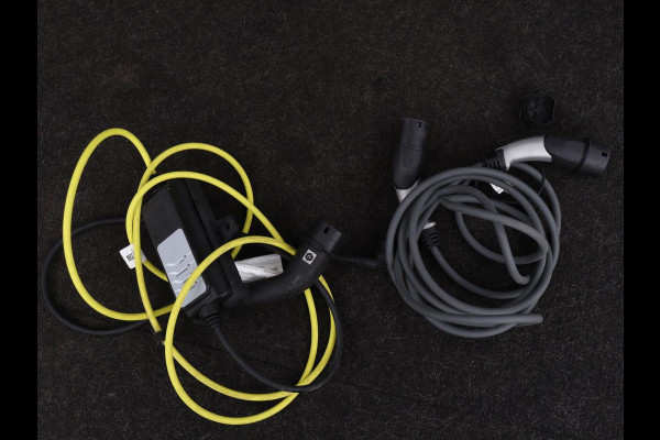 BMW 5 Serie 530e xDrive M Sport | Panoramadak | Harman/Kardon | Stoel & stuurverwarming | Adaptive cruise | Camera | Trekhaak | Carplay | Achterbankverwarming | Live Cockpit | Sportstoelen BMW 5 Serie 530e xDrive M Sport | Panoramadak | Harman/Kardon | Stoel & stuurverwarming | Adaptive cruise | Camera | Trekhaak | Carplay | Achterbankverwarming | Live Cockpit | Sportstoelen