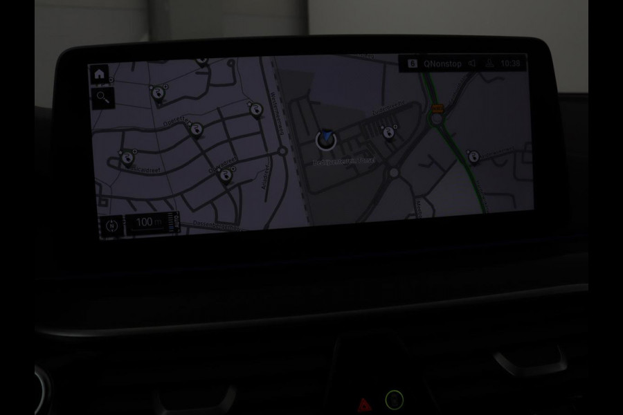 BMW 5 Serie 530e xDrive M Sport | Panoramadak | Harman/Kardon | Stoel & stuurverwarming | Adaptive cruise | Camera | Trekhaak | Carplay | Achterbankverwarming | Live Cockpit | Sportstoelen BMW 5 Serie 530e xDrive M Sport | Panoramadak | Harman/Kardon | Stoel & stuurverwarming | Adaptive cruise | Camera | Trekhaak | Carplay | Achterbankverwarming | Live Cockpit | Sportstoelen