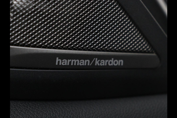 BMW 5 Serie 530e xDrive M Sport | Panoramadak | Harman/Kardon | Stoel & stuurverwarming | Adaptive cruise | Camera | Trekhaak | Carplay | Achterbankverwarming | Live Cockpit | Sportstoelen BMW 5 Serie 530e xDrive M Sport | Panoramadak | Harman/Kardon | Stoel & stuurverwarming | Adaptive cruise | Camera | Trekhaak | Carplay | Achterbankverwarming | Live Cockpit | Sportstoelen