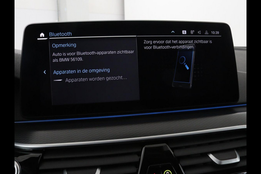 BMW 5 Serie 530e xDrive M Sport | Panoramadak | Harman/Kardon | Stoel & stuurverwarming | Adaptive cruise | Camera | Trekhaak | Carplay | Achterbankverwarming | Live Cockpit | Sportstoelen BMW 5 Serie 530e xDrive M Sport | Panoramadak | Harman/Kardon | Stoel & stuurverwarming | Adaptive cruise | Camera | Trekhaak | Carplay | Achterbankverwarming | Live Cockpit | Sportstoelen