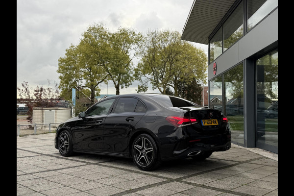 Mercedes-Benz A-Klasse 180 Aut. Business Sol. AMG | Trekhaak | Navi | Camera | Sfeer Verlichting | Mercedes-Benz A-Klasse 180 Aut. Business Sol. AMG | Trekhaak | Navi | Camera | Sfeer Verlichting |