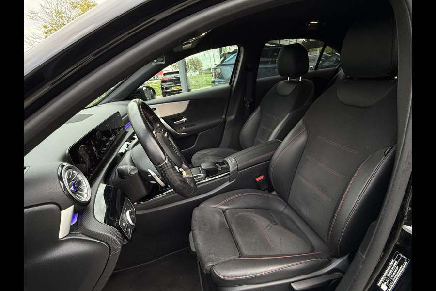 Mercedes-Benz A-Klasse 180 Aut. Business Sol. AMG | Trekhaak | Navi | Camera | Sfeer Verlichting | Mercedes-Benz A-Klasse 180 Aut. Business Sol. AMG | Trekhaak | Navi | Camera | Sfeer Verlichting |