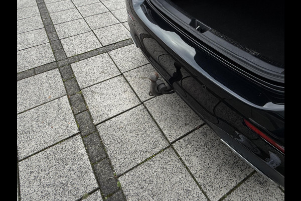 Mercedes-Benz A-Klasse 180 Aut. Business Sol. AMG | Trekhaak | Navi | Camera | Sfeer Verlichting | Mercedes-Benz A-Klasse 180 Aut. Business Sol. AMG | Trekhaak | Navi | Camera | Sfeer Verlichting |