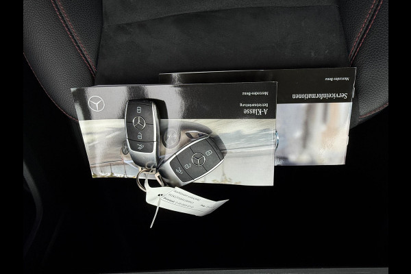 Mercedes-Benz A-Klasse 180 Aut. Business Sol. AMG | Trekhaak | Navi | Camera | Sfeer Verlichting | Mercedes-Benz A-Klasse 180 Aut. Business Sol. AMG | Trekhaak | Navi | Camera | Sfeer Verlichting |