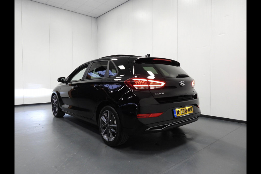 Hyundai i30 1.0 T-GDi MHEV Comfort Smart NAVI/SCHUIFDAK/CAMERA/LED/17"LMV! Hyundai i30 1.0 T-GDi MHEV Comfort Smart NAVI/SCHUIFDAK/CAMERA/LED/17"LMV!