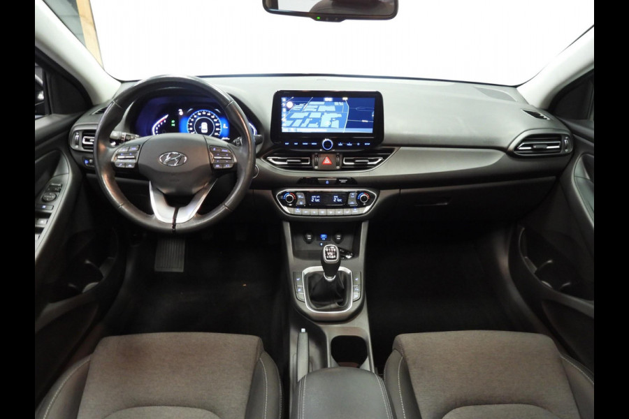 Hyundai i30 1.0 T-GDi MHEV Comfort Smart NAVI/SCHUIFDAK/CAMERA/LED/17"LMV! Hyundai i30 1.0 T-GDi MHEV Comfort Smart NAVI/SCHUIFDAK/CAMERA/LED/17"LMV!