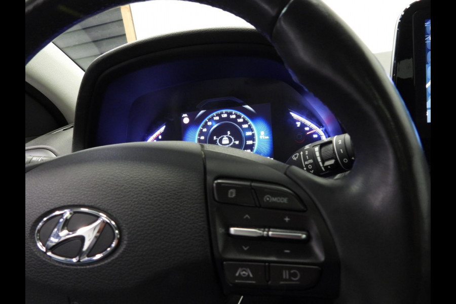 Hyundai i30 1.0 T-GDi MHEV Comfort Smart NAVI/SCHUIFDAK/CAMERA/LED/17"LMV! Hyundai i30 1.0 T-GDi MHEV Comfort Smart NAVI/SCHUIFDAK/CAMERA/LED/17"LMV!