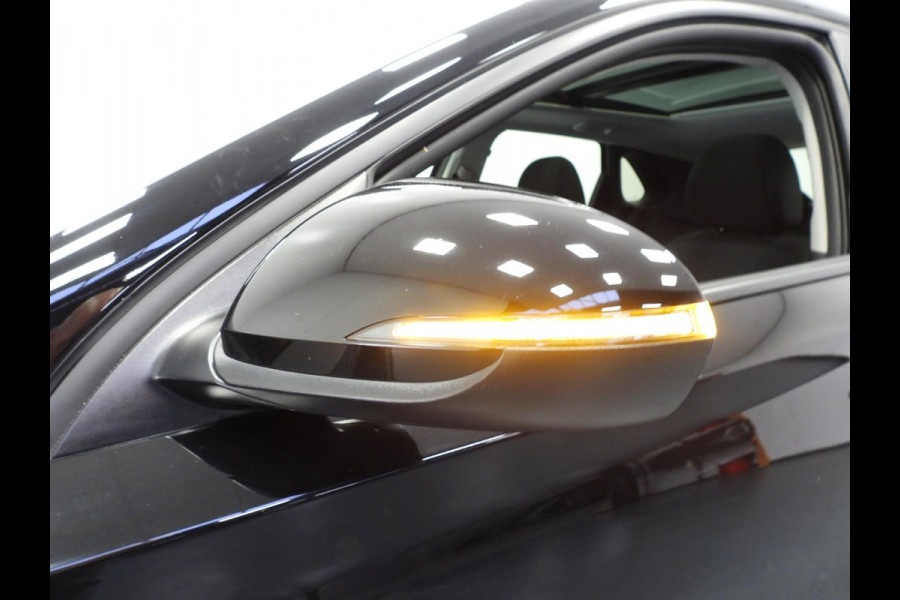 Hyundai i30 1.0 T-GDi MHEV Comfort Smart NAVI/SCHUIFDAK/CAMERA/LED/17"LMV! Hyundai i30 1.0 T-GDi MHEV Comfort Smart NAVI/SCHUIFDAK/CAMERA/LED/17"LMV!