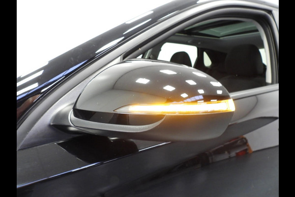 Hyundai i30 1.0 T-GDi MHEV Comfort Smart NAVI/SCHUIFDAK/CAMERA/LED/17"LMV! Hyundai i30 1.0 T-GDi MHEV Comfort Smart NAVI/SCHUIFDAK/CAMERA/LED/17"LMV!