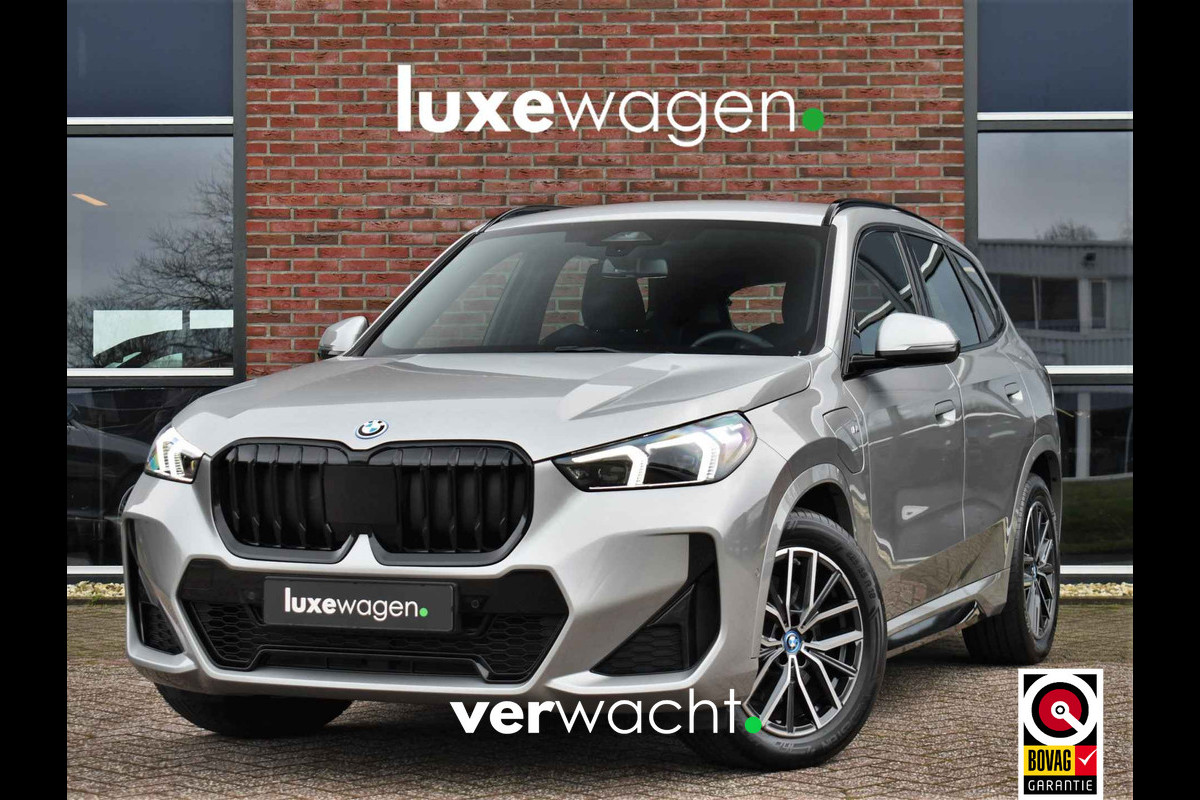 BMW X1 xDrive25e M-Sport Pano Trekhaak Camera 3786km! BMW X1 xDrive25e M-Sport Pano Trekhaak Camera 3786km!