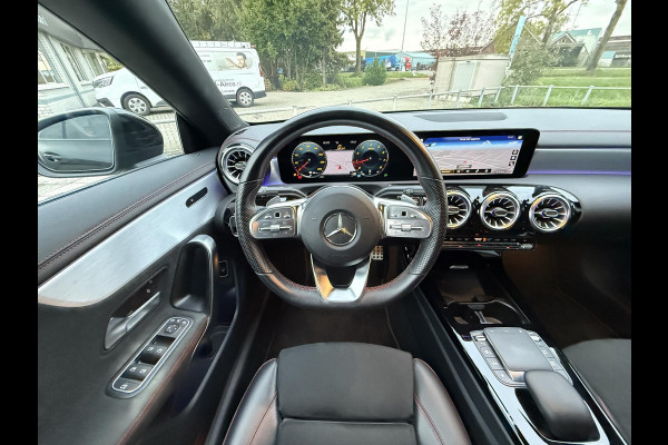 Mercedes-Benz CLA-Klasse 180 Aut. Business Sol. AMG | Navi | Camera | Sport Stoelen | Mercedes-Benz CLA-Klasse 180 Aut. Business Sol. AMG | Navi | Camera | Sport Stoelen |