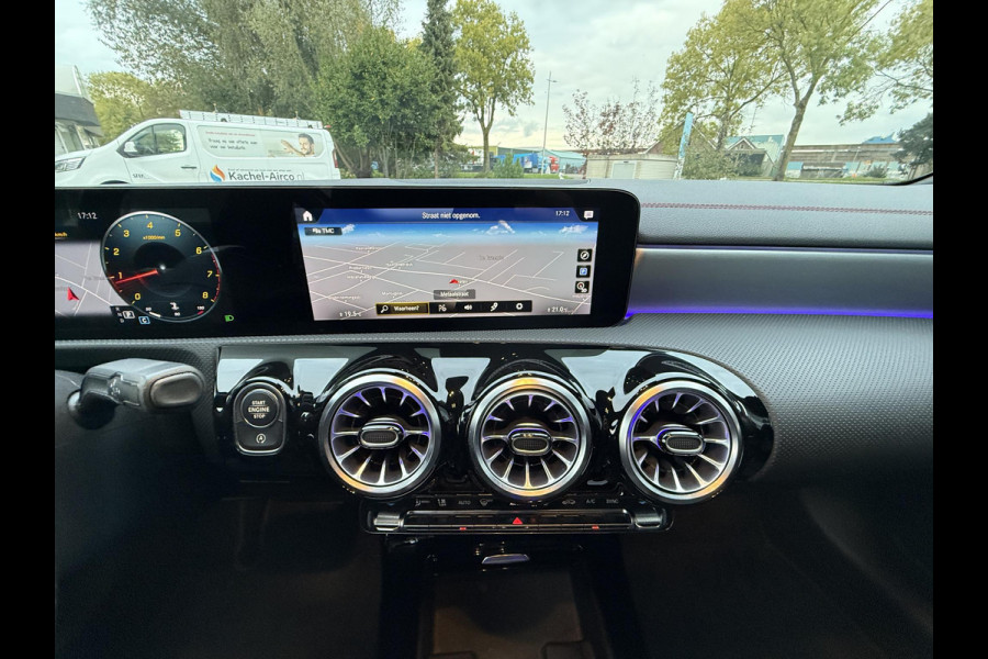 Mercedes-Benz CLA-Klasse 180 Aut. Business Sol. AMG | Navi | Camera | Sport Stoelen | Mercedes-Benz CLA-Klasse 180 Aut. Business Sol. AMG | Navi | Camera | Sport Stoelen |