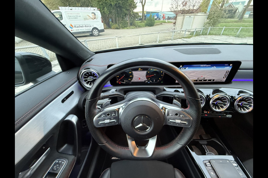 Mercedes-Benz CLA-Klasse 180 Aut. Business Sol. AMG | Navi | Camera | Sport Stoelen | Mercedes-Benz CLA-Klasse 180 Aut. Business Sol. AMG | Navi | Camera | Sport Stoelen |