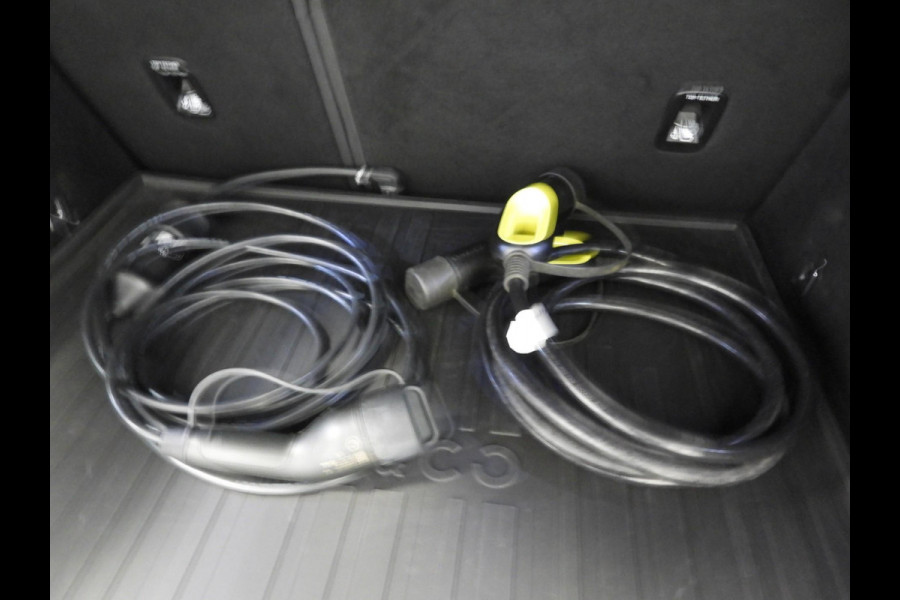 Lynk & Co 01 1.5 PHEV BlackLine NAVI/360CAM/SCHUIFDAK/LED/20"LMV! Lynk & Co 01 1.5 PHEV BlackLine NAVI/360CAM/SCHUIFDAK/LED/20"LMV!