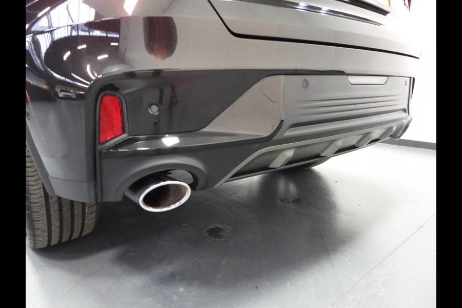 Lynk & Co 01 1.5 PHEV BlackLine NAVI/360CAM/SCHUIFDAK/LED/20"LMV! Lynk & Co 01 1.5 PHEV BlackLine NAVI/360CAM/SCHUIFDAK/LED/20"LMV!