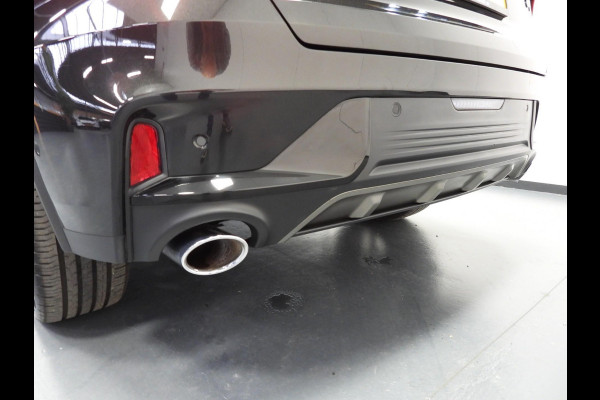 Lynk & Co 01 1.5 PHEV BlackLine NAVI/360CAM/SCHUIFDAK/LED/20"LMV! Lynk & Co 01 1.5 PHEV BlackLine NAVI/360CAM/SCHUIFDAK/LED/20"LMV!