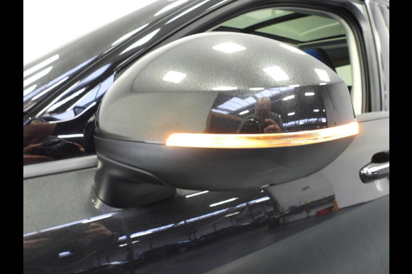 Lynk & Co 01 1.5 PHEV BlackLine NAVI/360CAM/SCHUIFDAK/LED/20"LMV! Lynk & Co 01 1.5 PHEV BlackLine NAVI/360CAM/SCHUIFDAK/LED/20"LMV!