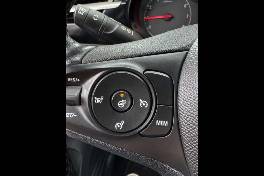 Opel Corsa 1.2 Turbo Edition 101PK - Navigatie I Airco I PDC I Comfort pakket I Sport velgen I Dealer onderhouden