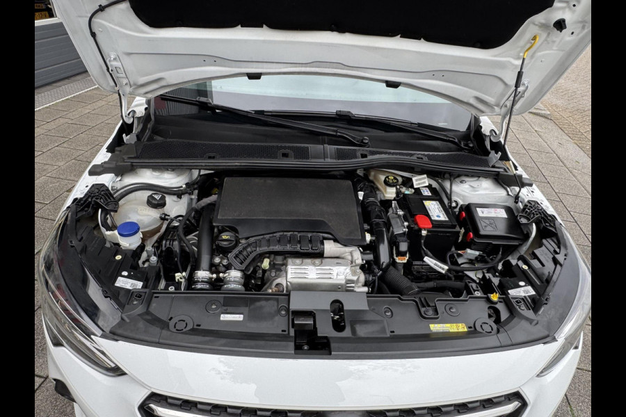 Opel Corsa 1.2 Turbo Edition 101PK - Navigatie I Airco I PDC I Comfort pakket I Sport velgen I Dealer onderhouden