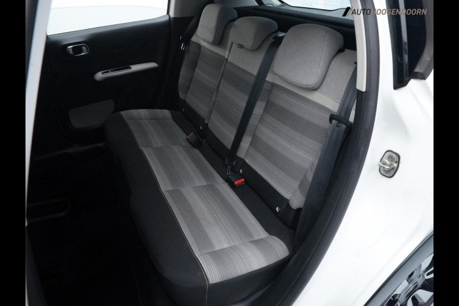 Citroën C3 1.2 PureTech S&S Black & White Edition (APPLE CARPLAY,LED,KEYLESS,DODEHOEK,CAMERA,AIRBUMP,CRUISE,CLIMATE,LM-VELGEN) Citroën C3 1.2 PureTech S&S Black & White Edition (APPLE CARPLAY,LED,KEYLESS,DODEHOEK,CAMERA,AIRBUMP,CRUISE,CLIMATE,LM-VELGEN)