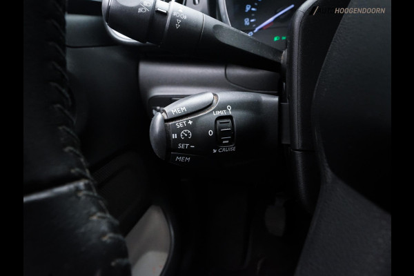 Citroën C3 1.2 PureTech S&S Black & White Edition (APPLE CARPLAY,LED,KEYLESS,DODEHOEK,CAMERA,AIRBUMP,CRUISE,CLIMATE,LM-VELGEN) Citroën C3 1.2 PureTech S&S Black & White Edition (APPLE CARPLAY,LED,KEYLESS,DODEHOEK,CAMERA,AIRBUMP,CRUISE,CLIMATE,LM-VELGEN)