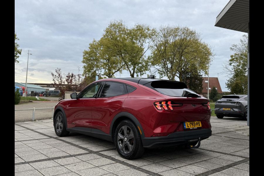 Ford Mustang Mach-E Extended 98 kWh | Panorama | B&O Sound | 360 Camera | Ford Mustang Mach-E Extended 98 kWh | Panorama | B&O Sound | 360 Camera |