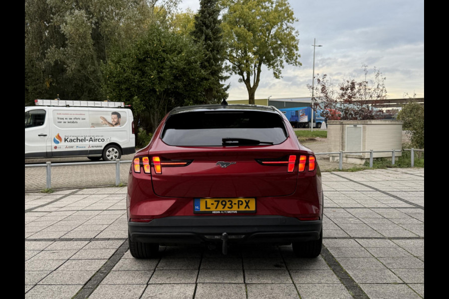 Ford Mustang Mach-E Extended 98 kWh | Panorama | B&O Sound | 360 Camera | Ford Mustang Mach-E Extended 98 kWh | Panorama | B&O Sound | 360 Camera |