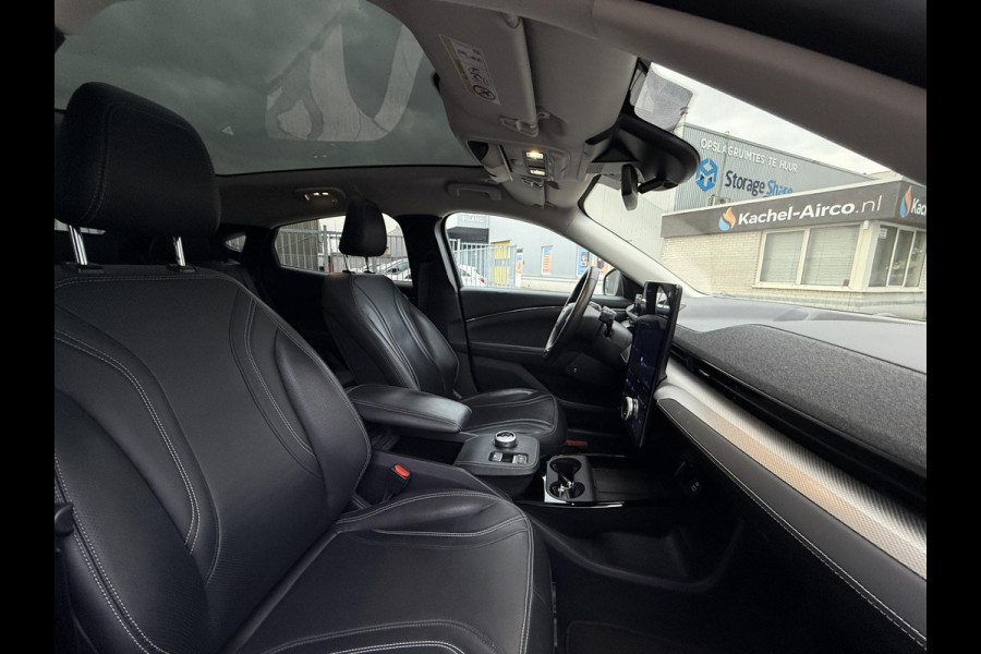 Ford Mustang Mach-E Extended 98 kWh | Panorama | B&O Sound | 360 Camera | Ford Mustang Mach-E Extended 98 kWh | Panorama | B&O Sound | 360 Camera |