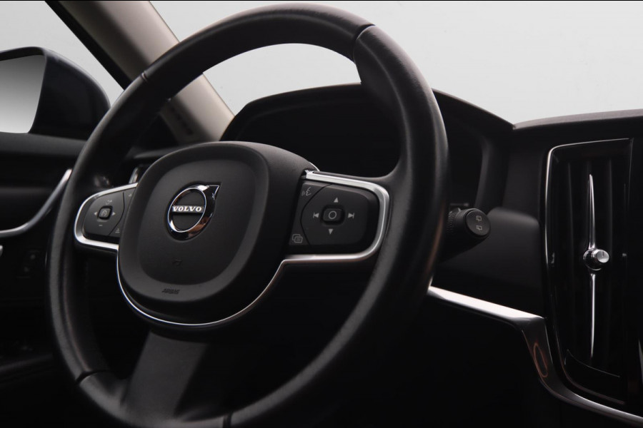 Volvo V90 2.0 D3 Kinetic|Navi Parkpilot Nap Trekhaak Cruise Control Lane Assist ACC Virtual Cockpit Volvo V90 2.0 D3 Kinetic|Navi Parkpilot Nap Trekhaak Cruise Control Lane Assist ACC Virtual Cockpit