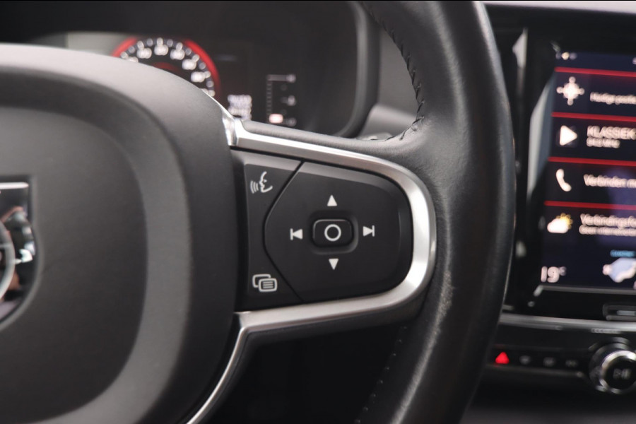 Volvo V90 2.0 D3 Kinetic|Navi Parkpilot Nap Trekhaak Cruise Control Lane Assist ACC Virtual Cockpit Volvo V90 2.0 D3 Kinetic|Navi Parkpilot Nap Trekhaak Cruise Control Lane Assist ACC Virtual Cockpit