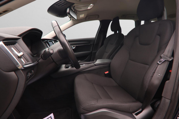 Volvo V90 2.0 D3 Kinetic|Navi Parkpilot Nap Trekhaak Cruise Control Lane Assist ACC Virtual Cockpit Volvo V90 2.0 D3 Kinetic|Navi Parkpilot Nap Trekhaak Cruise Control Lane Assist ACC Virtual Cockpit
