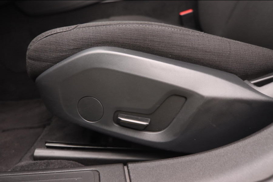 Volvo V90 2.0 D3 Kinetic|Navi Parkpilot Nap Trekhaak Cruise Control Lane Assist ACC Virtual Cockpit Volvo V90 2.0 D3 Kinetic|Navi Parkpilot Nap Trekhaak Cruise Control Lane Assist ACC Virtual Cockpit