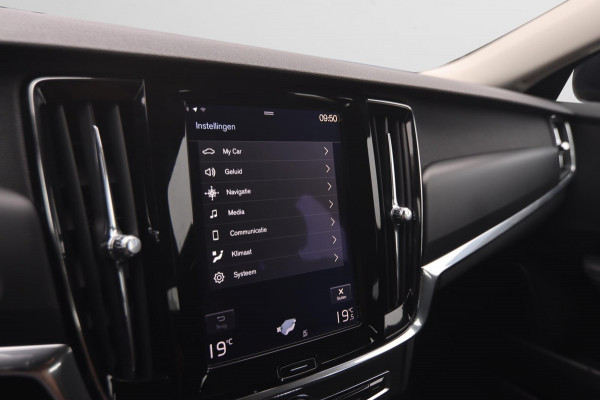 Volvo V90 2.0 D3 Kinetic|Navi Parkpilot Nap Trekhaak Cruise Control Lane Assist ACC Virtual Cockpit Volvo V90 2.0 D3 Kinetic|Navi Parkpilot Nap Trekhaak Cruise Control Lane Assist ACC Virtual Cockpit