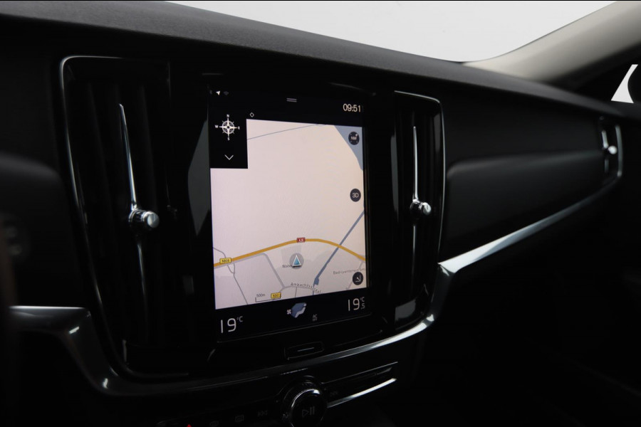 Volvo V90 2.0 D3 Kinetic|Navi Parkpilot Nap Trekhaak Cruise Control Lane Assist ACC Virtual Cockpit Volvo V90 2.0 D3 Kinetic|Navi Parkpilot Nap Trekhaak Cruise Control Lane Assist ACC Virtual Cockpit